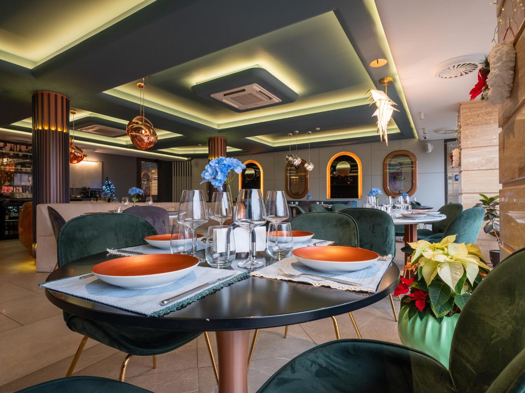 Hotel Concorde فيليكو ترنوفو المظهر الخارجي الصورة