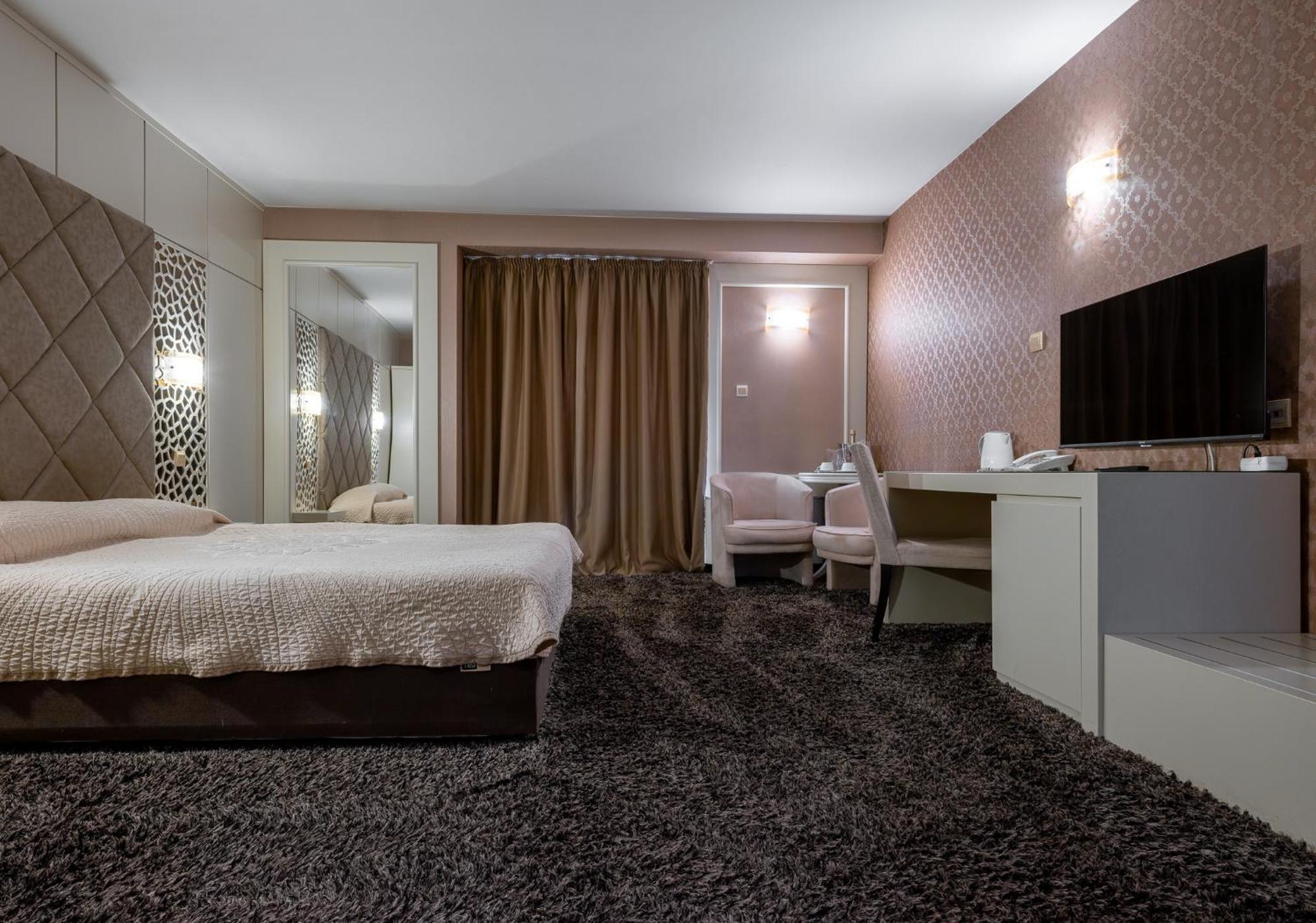 Hotel Concorde فيليكو ترنوفو المظهر الخارجي الصورة